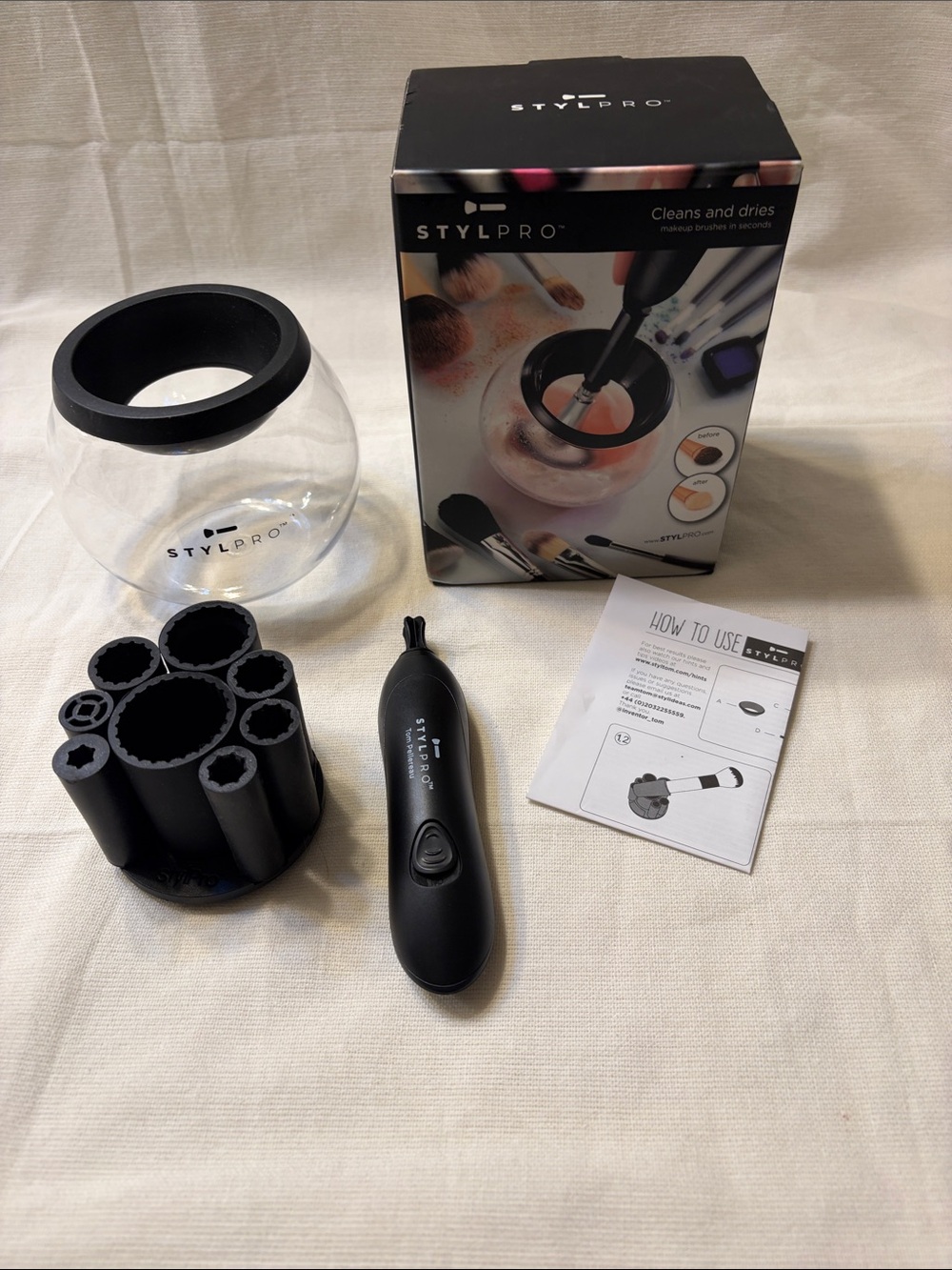 Battery-Operated Makeup Brush Cleaner & Dryer — Black